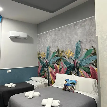 Viva 4* Neapol