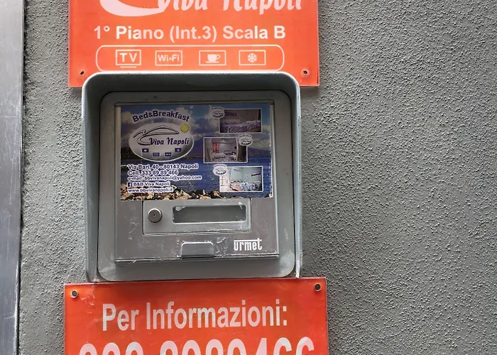 Viva 3* Νάπολη