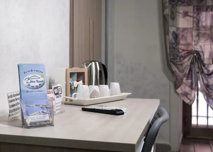 Viva Bed and Breakfast Νάπολη